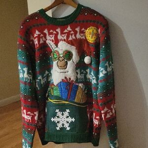 Festive Llama Holiday Sweater in Red and Green. Ugly Christmas Sweater Sz Large